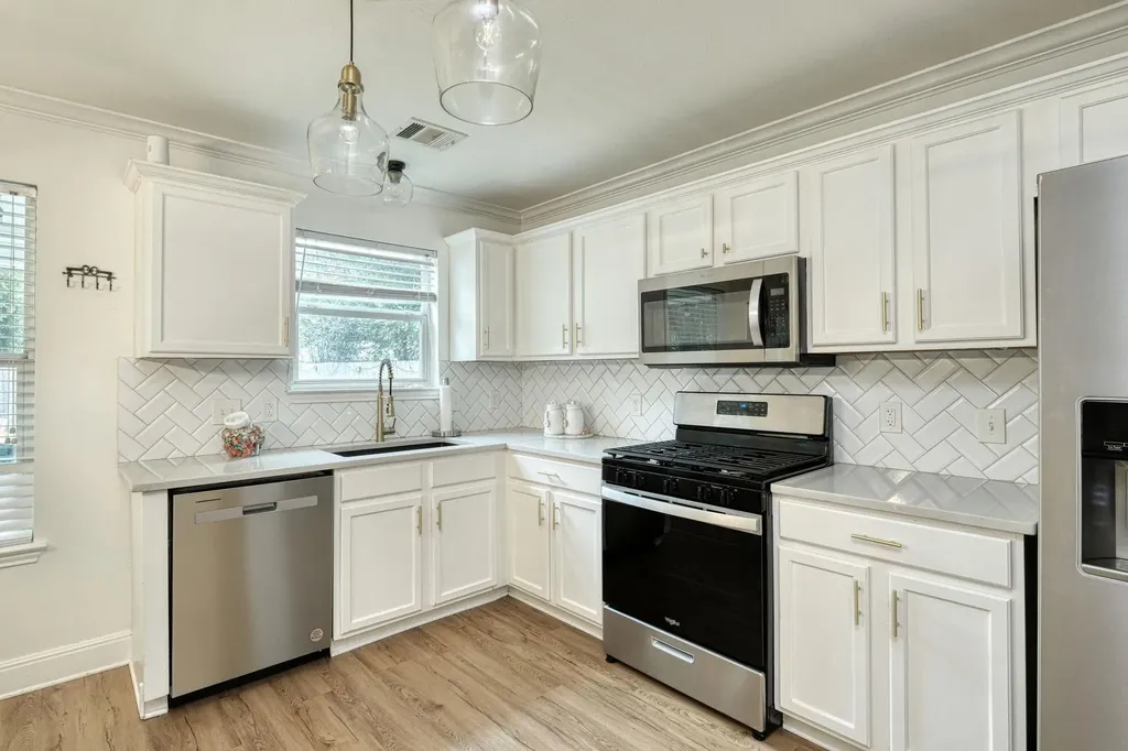 1405 Mojave Bend Leander TX 78641