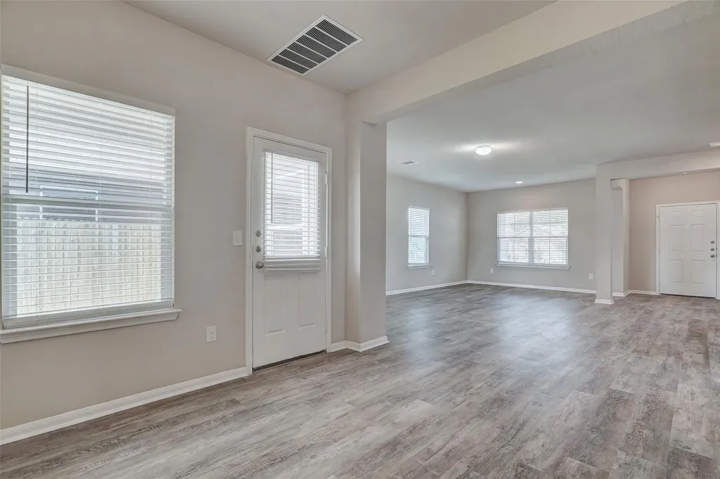 3207 Tilmon Lane Austin TX 78725