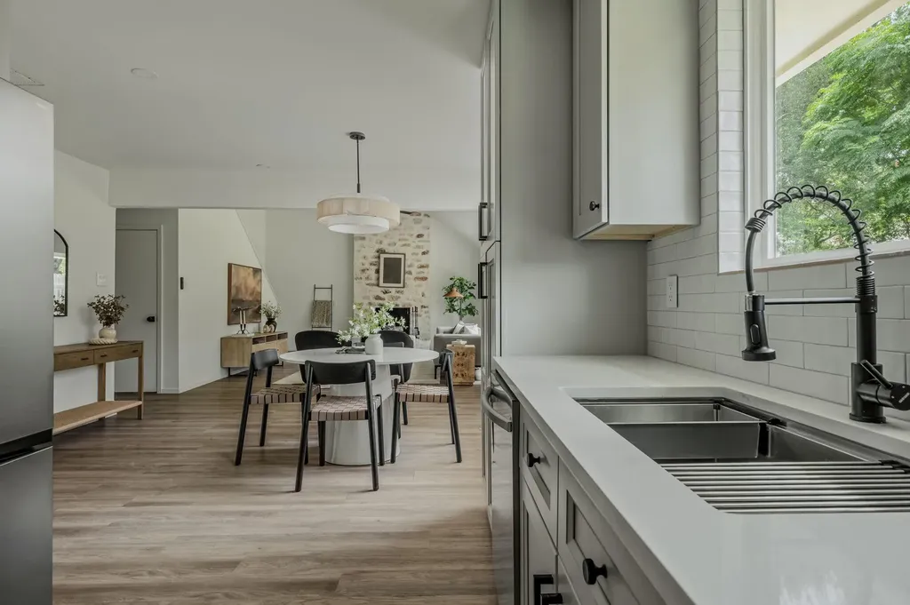 7107 Teaberry Drive Austin TX 78745