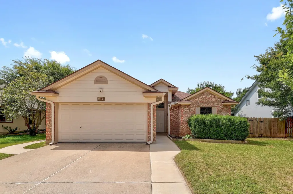 1304 Mountain Springs Lane Leander TX 78641