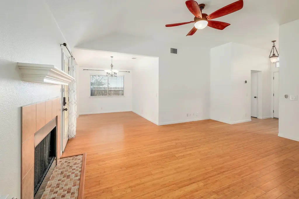 1304 Mountain Springs Lane Leander TX 78641