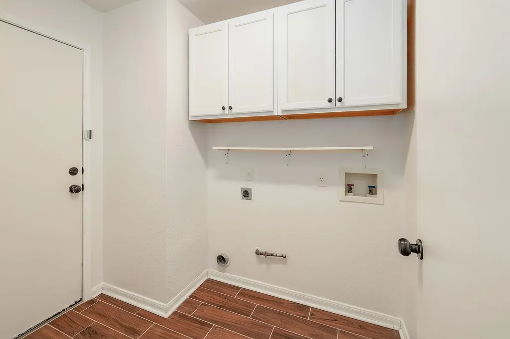 1304 Mountain Springs Lane Leander TX 78641