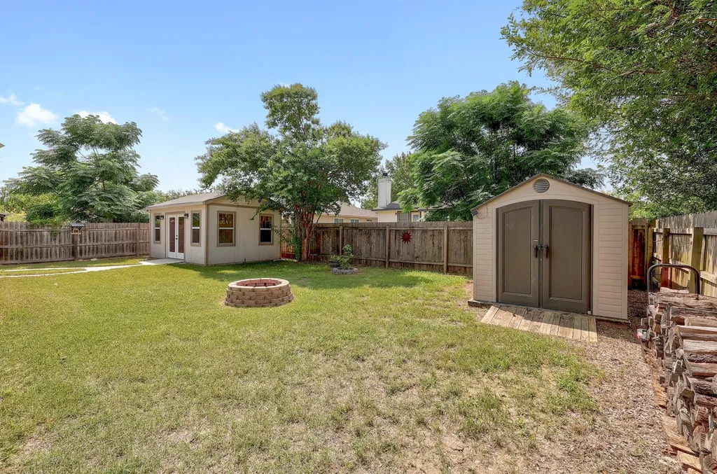 1304 Mountain Springs Lane Leander TX 78641