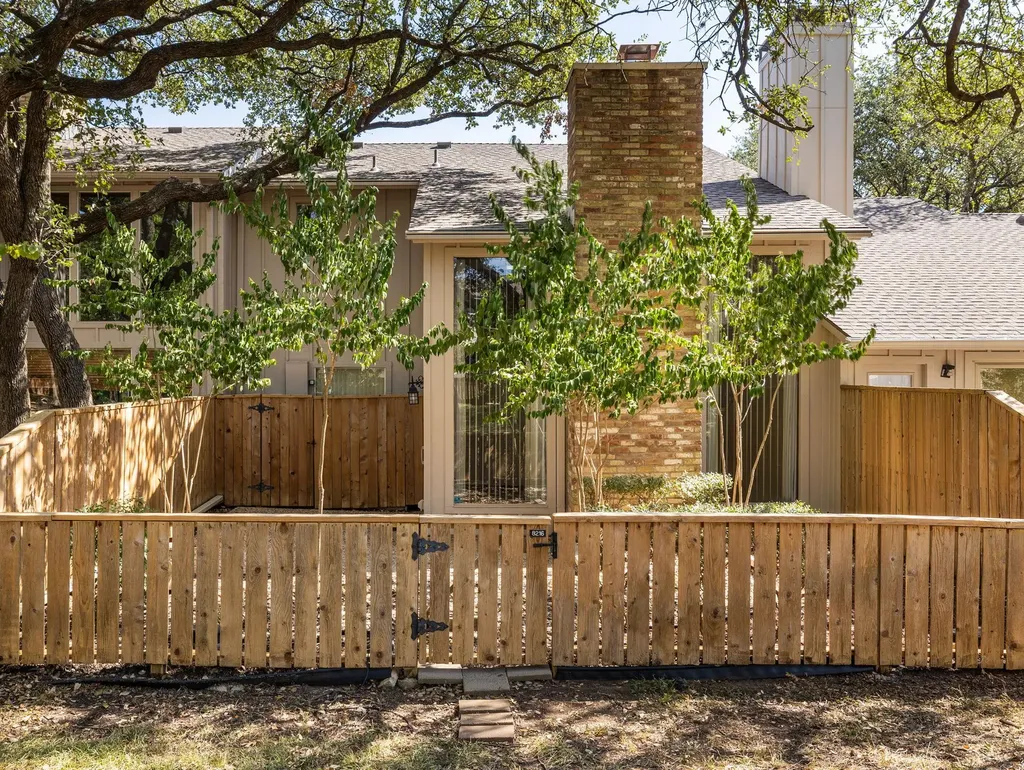8216 Summer Side Drive Austin TX 78759