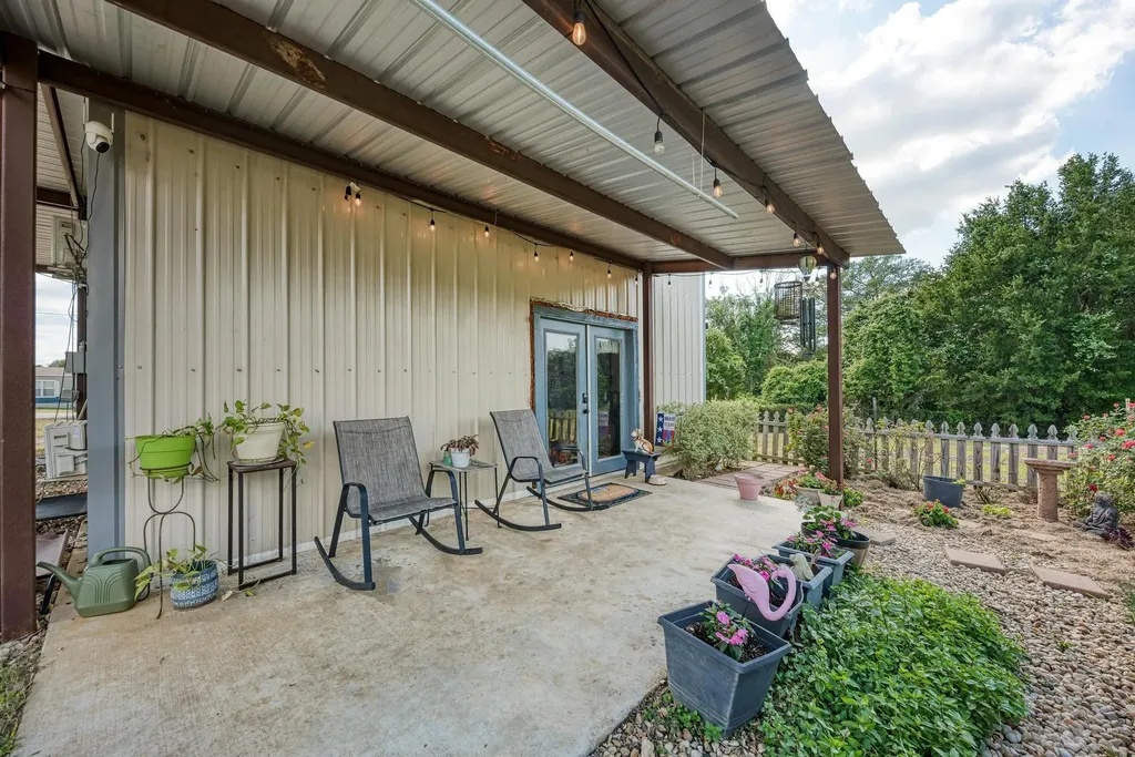 114 La Cascada Pass Elgin TX 78621