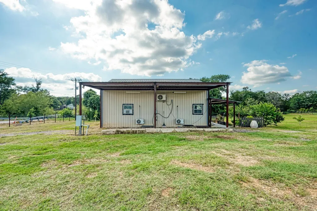 114 La Cascada Pass Elgin TX 78621
