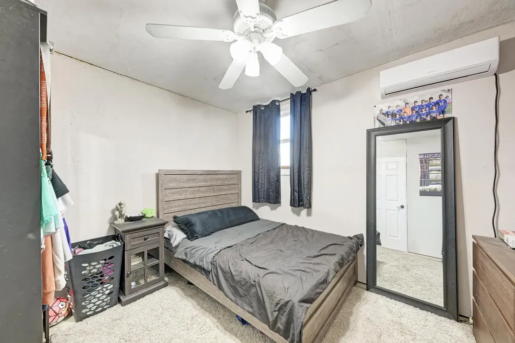 114 La Cascada Pass Elgin TX 78621