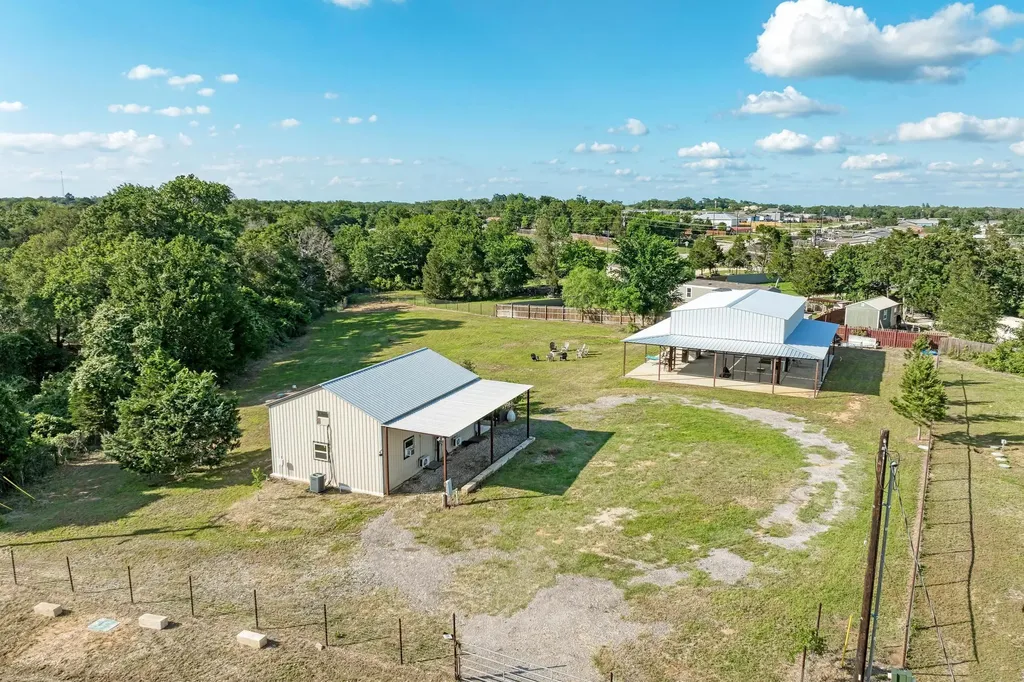 114 La Cascada Pass Elgin TX 78621