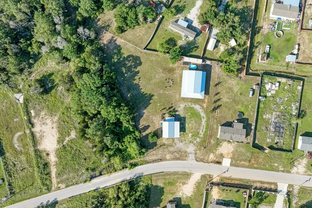 114 La Cascada Pass Elgin TX 78621