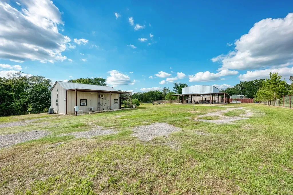 114 La Cascada Pass Elgin TX 78621