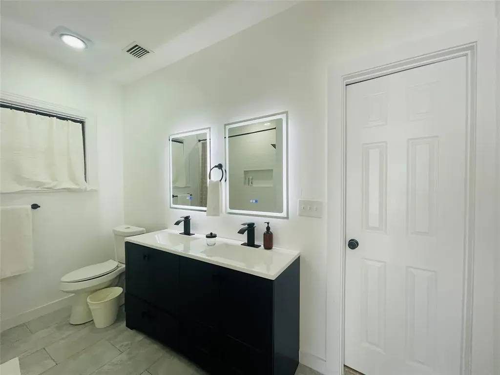 1403 Newfield Lane Austin TX 78703