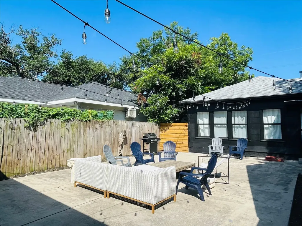 1403 Newfield Lane Austin TX 78703