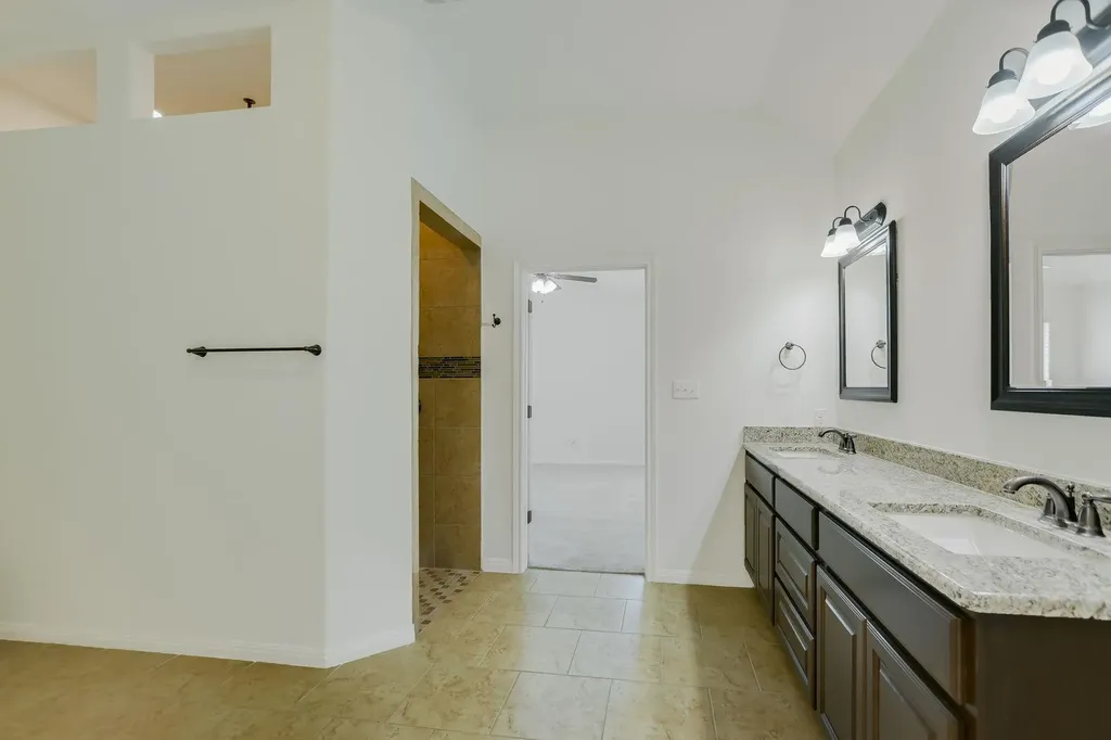 107 Valley View Drive Bastrop TX 78602
