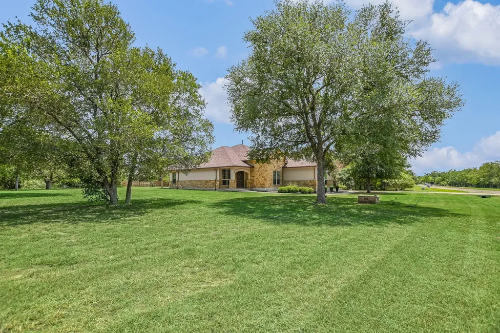 107 Valley View Drive Bastrop TX 78602