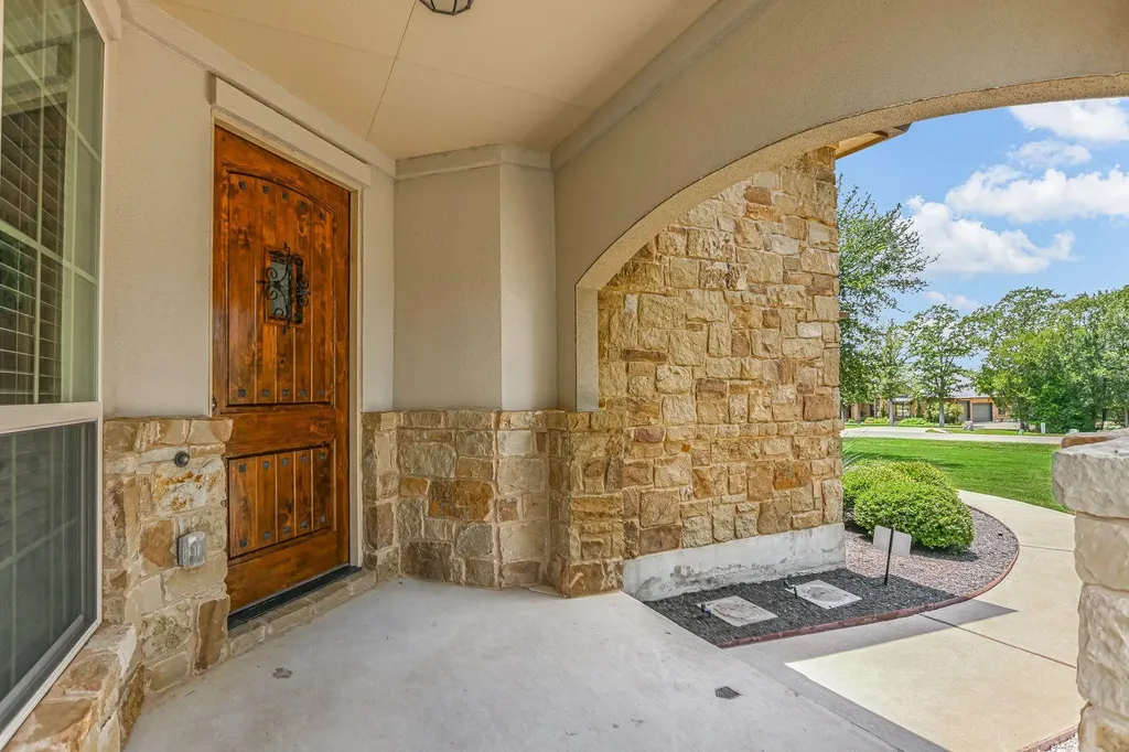107 Valley View Drive Bastrop TX 78602