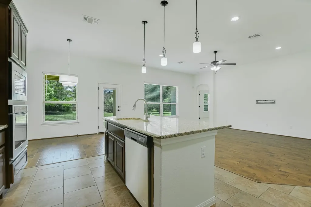 107 Valley View Drive Bastrop TX 78602