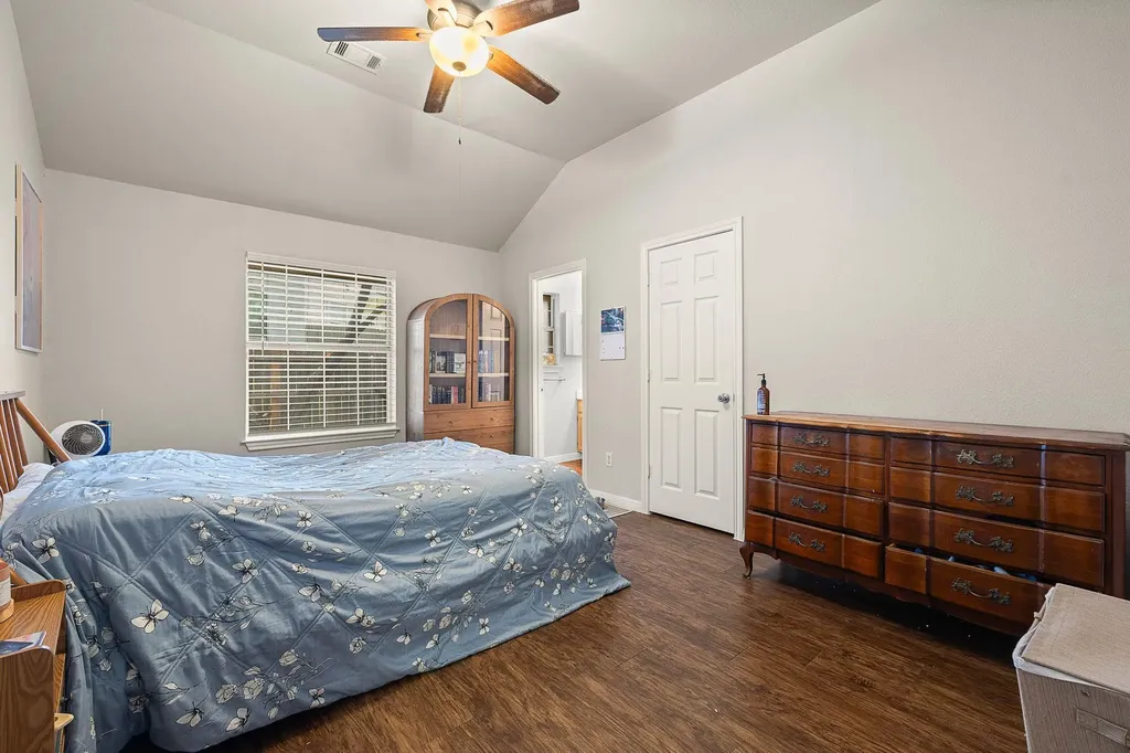 2910 Whisper Oaks Lane Georgetown TX 78628