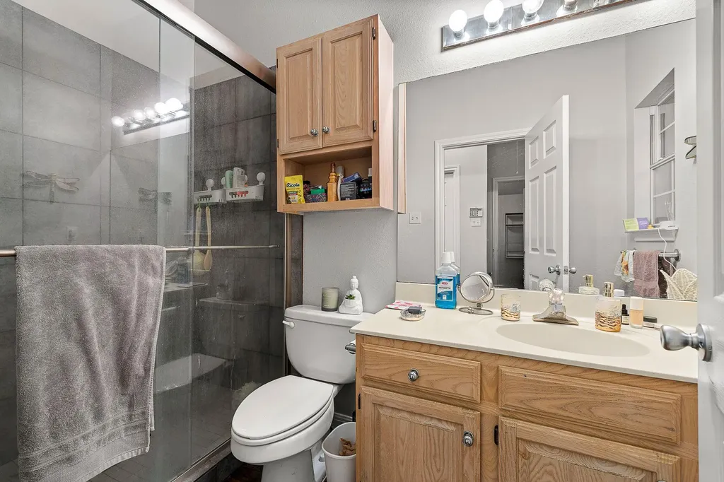 2910 Whisper Oaks Lane Georgetown TX 78628