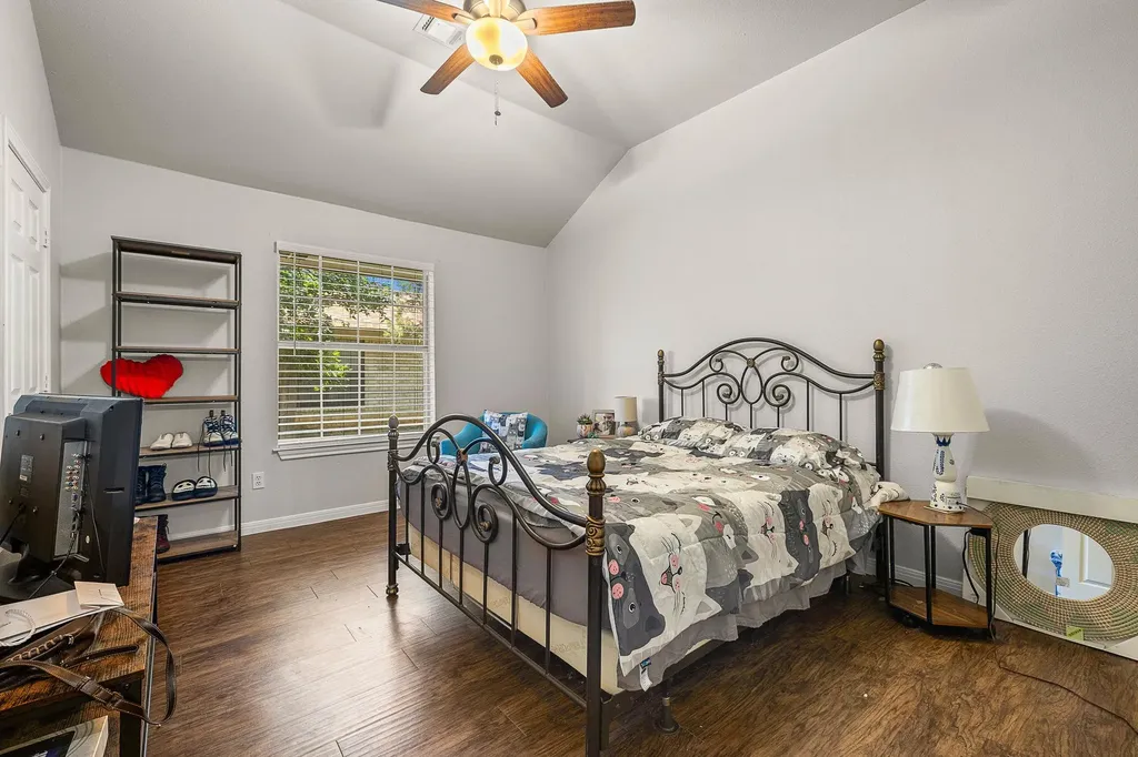 2910 Whisper Oaks Lane Georgetown TX 78628