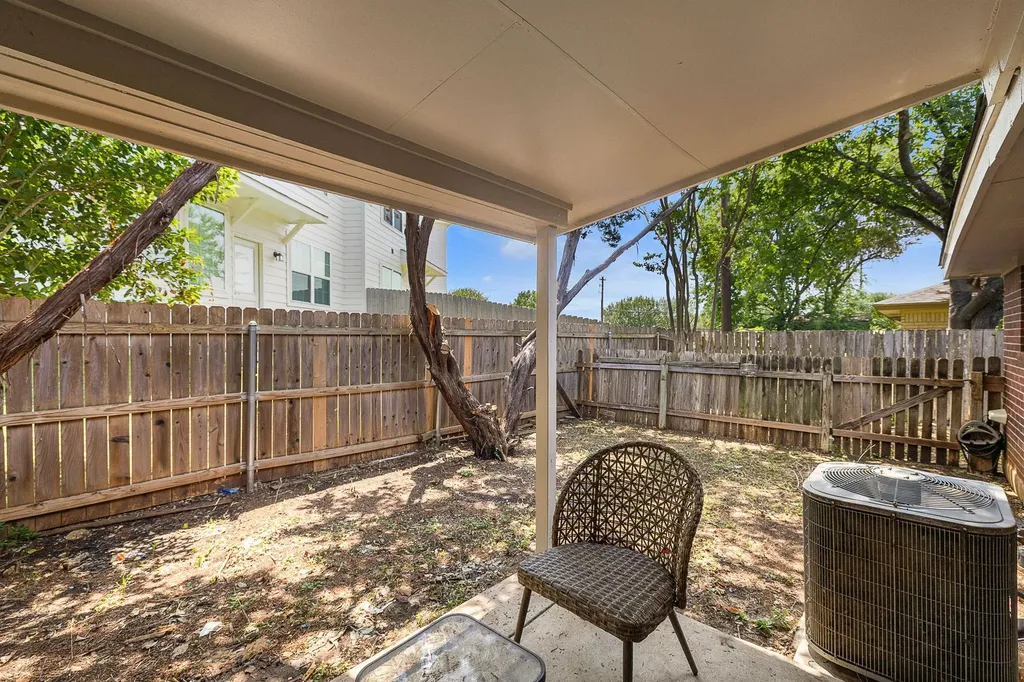 2910 Whisper Oaks Lane Georgetown TX 78628
