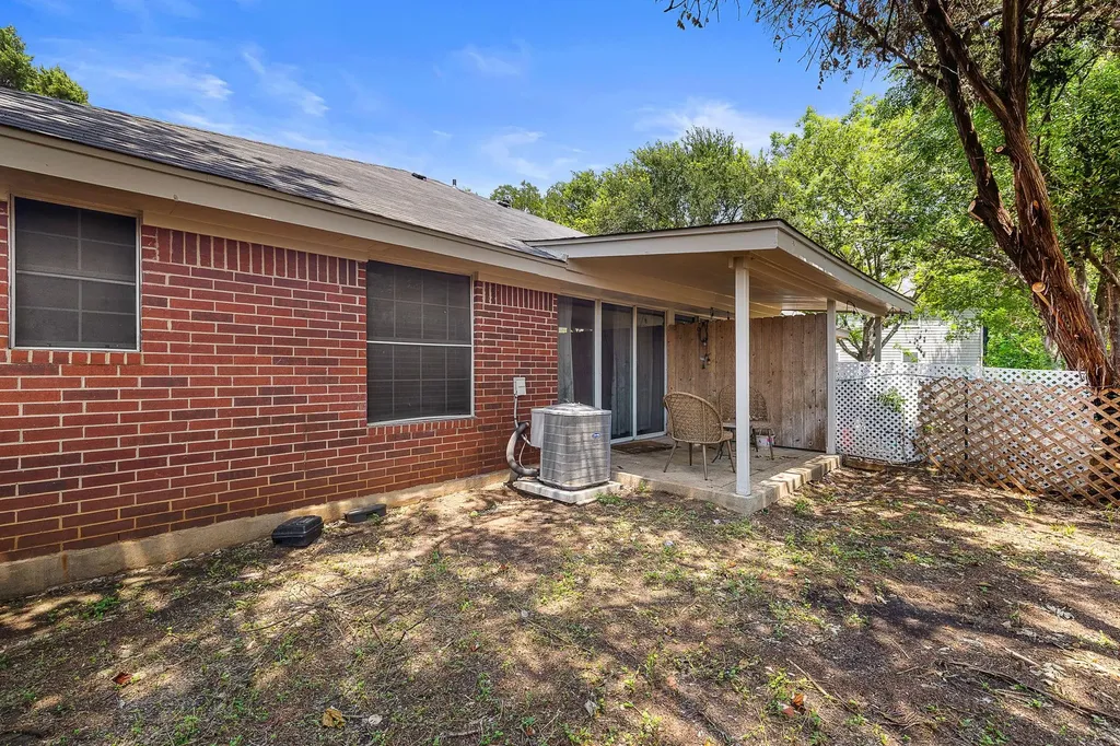 2910 Whisper Oaks Lane Georgetown TX 78628