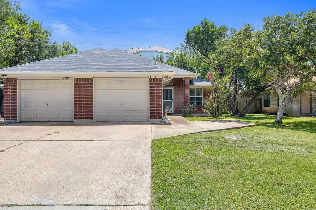 2910 Whisper Oaks Lane Georgetown TX 78628
