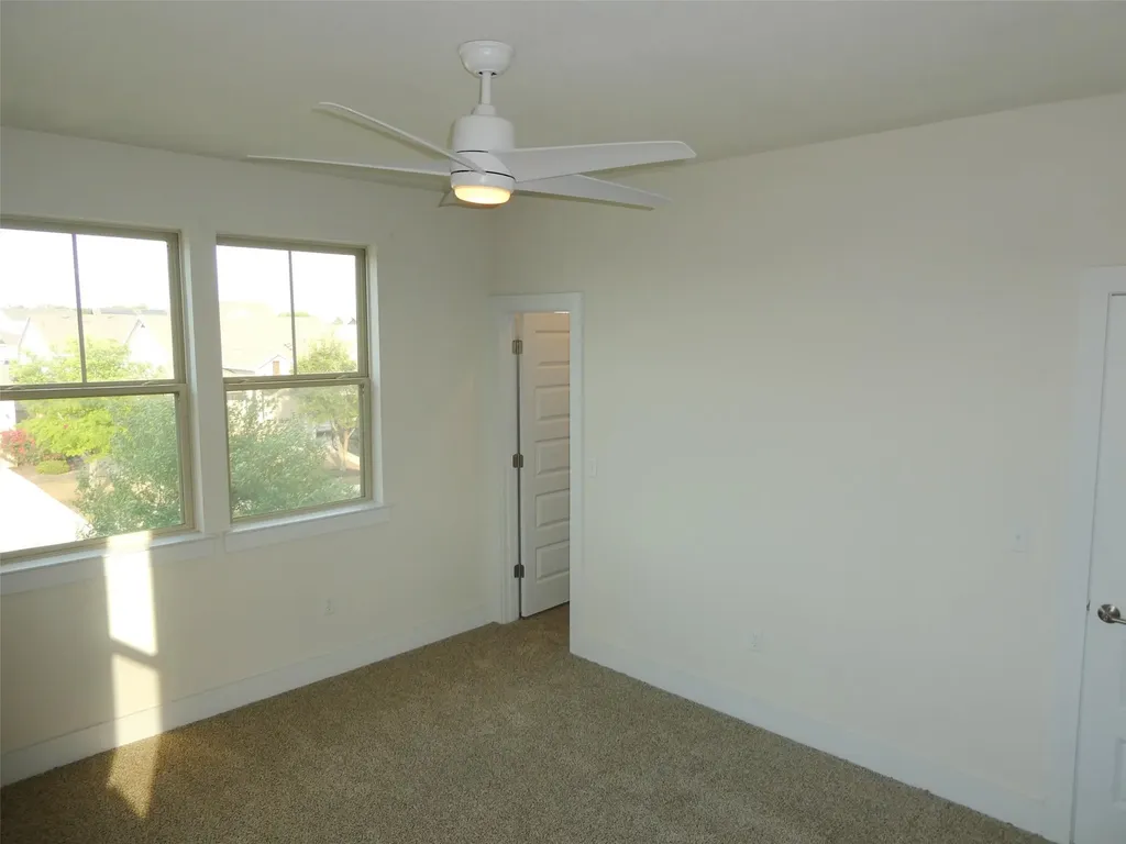 8201 Greyhawk Cove Austin TX 78744