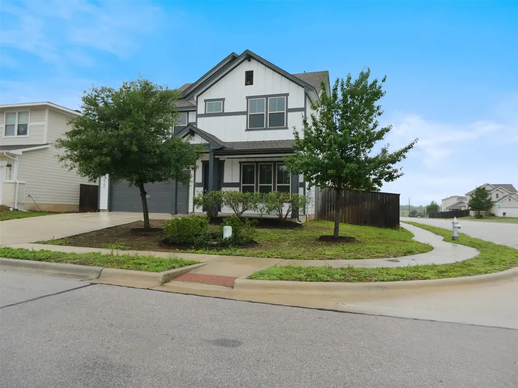 8201 Greyhawk Cove Austin TX 78744