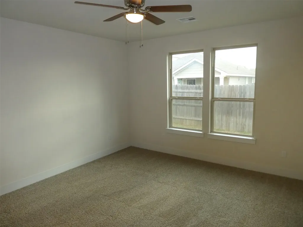 8201 Greyhawk Cove Austin TX 78744
