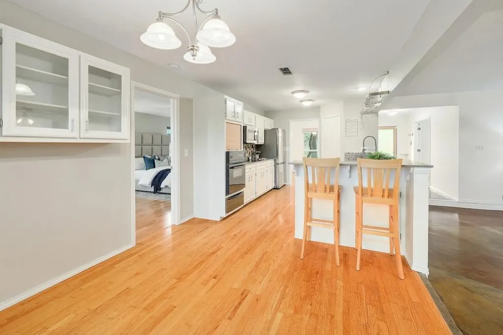 10401 Tweedsmuir Drive Austin TX 78750