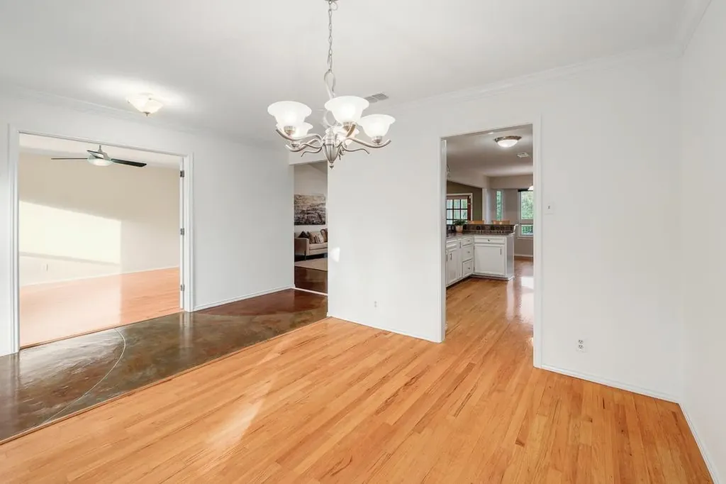 10401 Tweedsmuir Drive Austin TX 78750