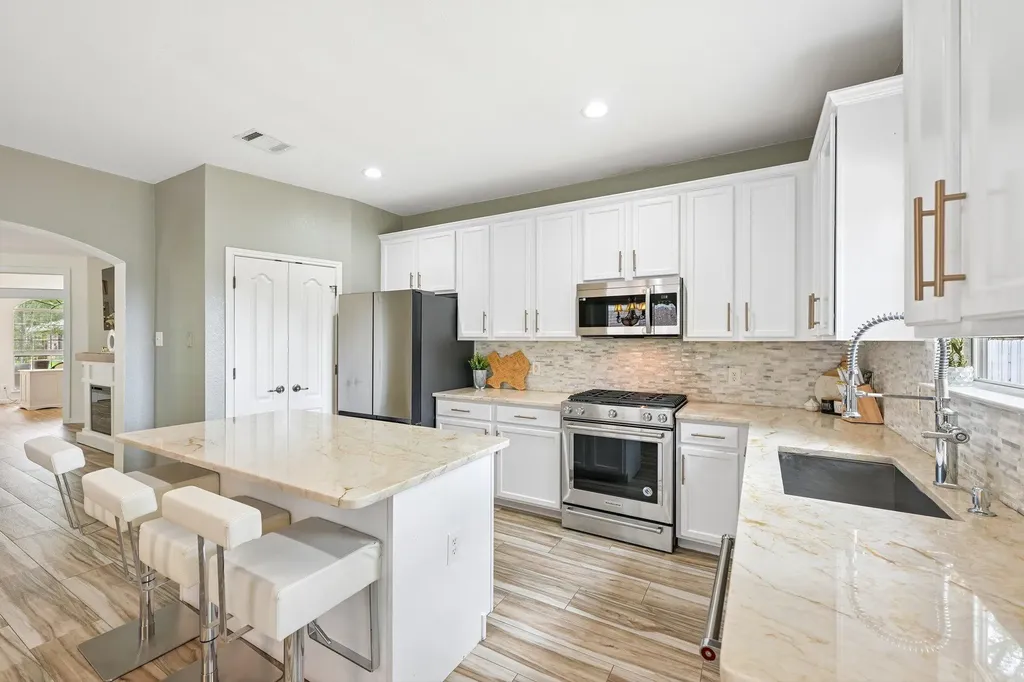 4824 Chesney Ridge Drive Austin TX 78749
