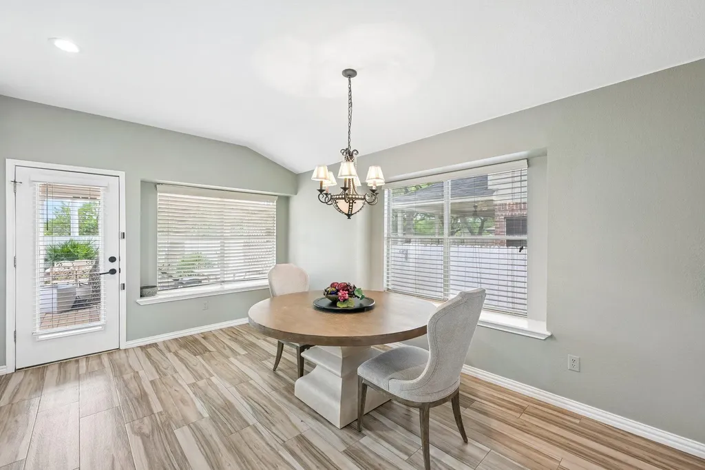 4824 Chesney Ridge Drive Austin TX 78749
