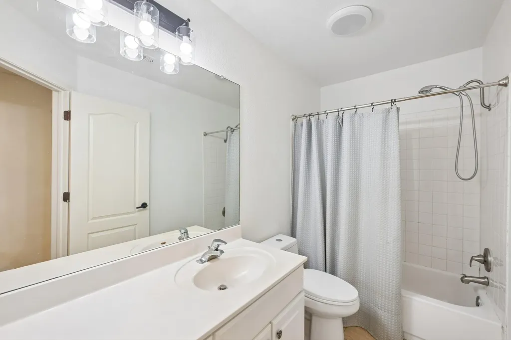 4824 Chesney Ridge Drive Austin TX 78749