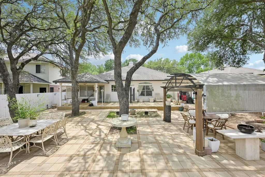 4824 Chesney Ridge Drive Austin TX 78749