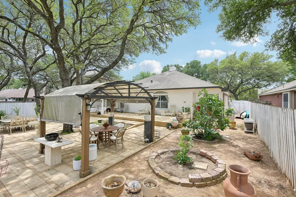 4824 Chesney Ridge Drive Austin TX 78749