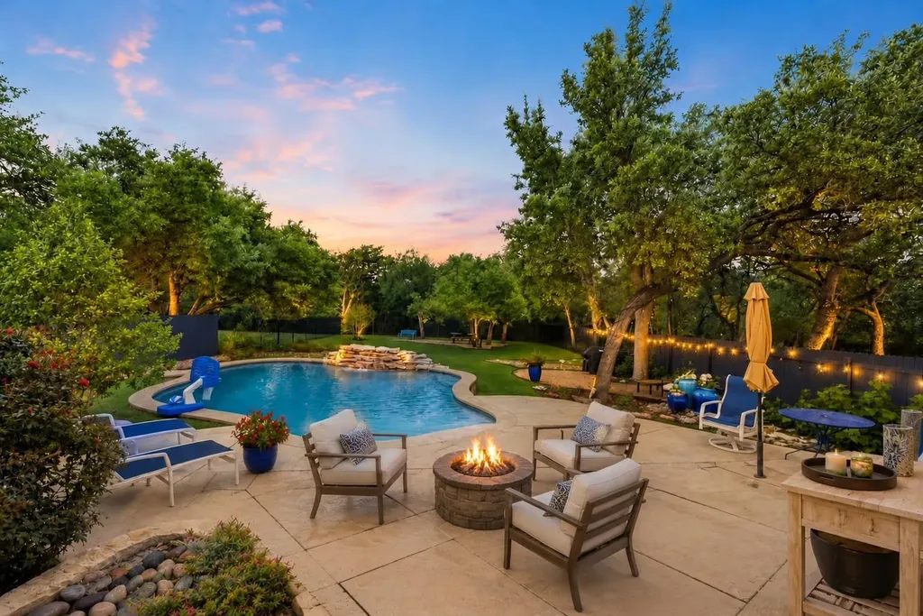 6909 Agrigento Drive Austin TX 78739