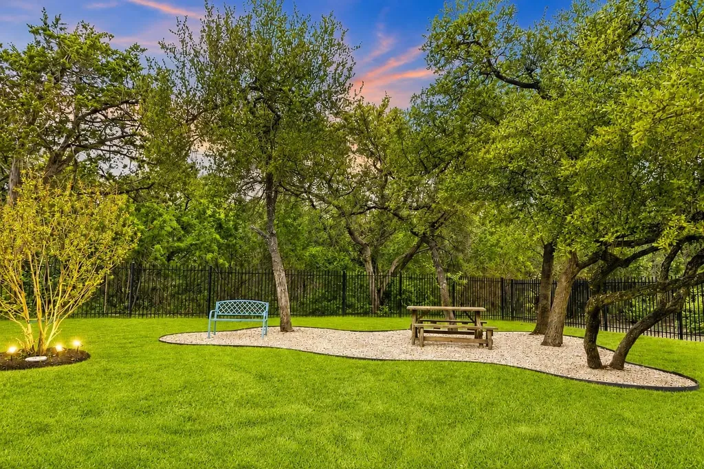 6909 Agrigento Drive Austin TX 78739