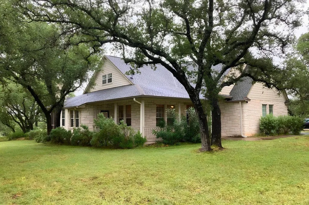 117 Keswick Drive Spicewood TX 78669