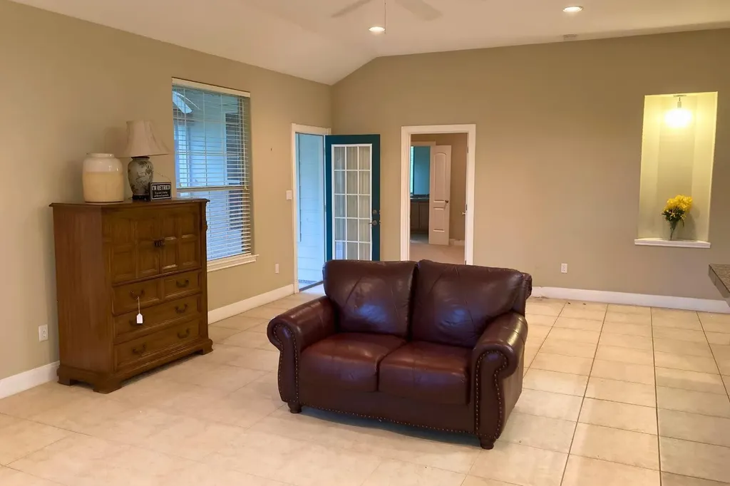 117 Keswick Drive Spicewood TX 78669