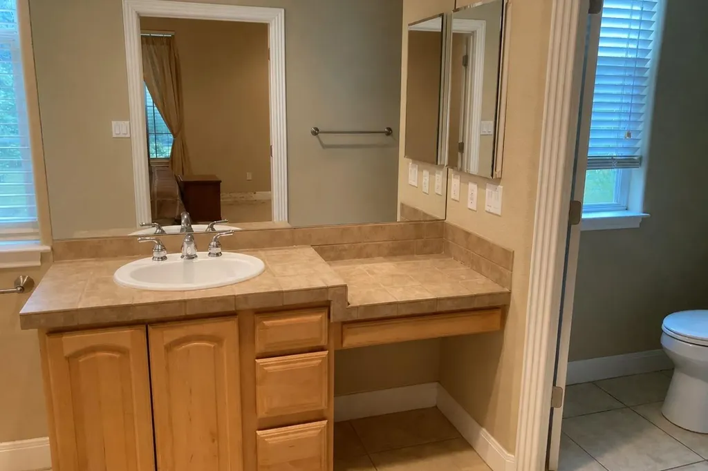 117 Keswick Drive Spicewood TX 78669
