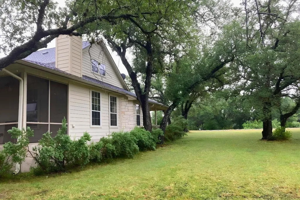 117 Keswick Drive Spicewood TX 78669