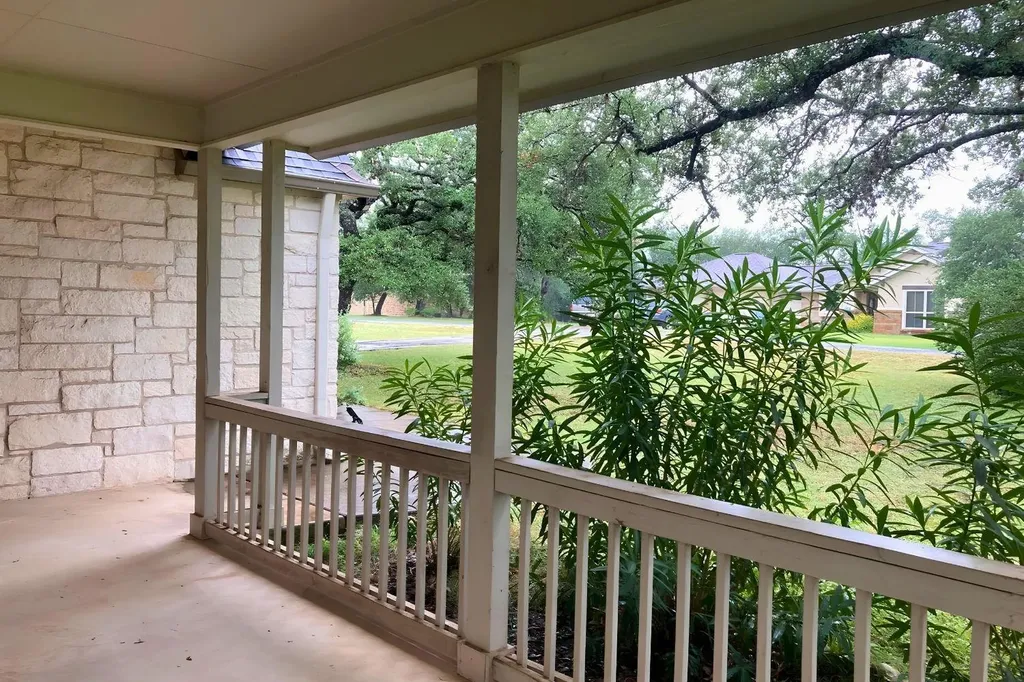 117 Keswick Drive Spicewood TX 78669