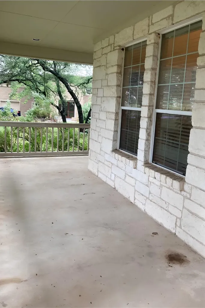 117 Keswick Drive Spicewood TX 78669