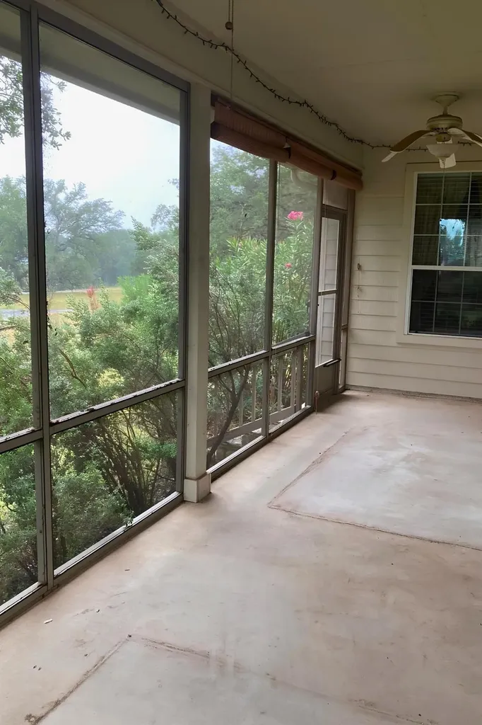 117 Keswick Drive Spicewood TX 78669