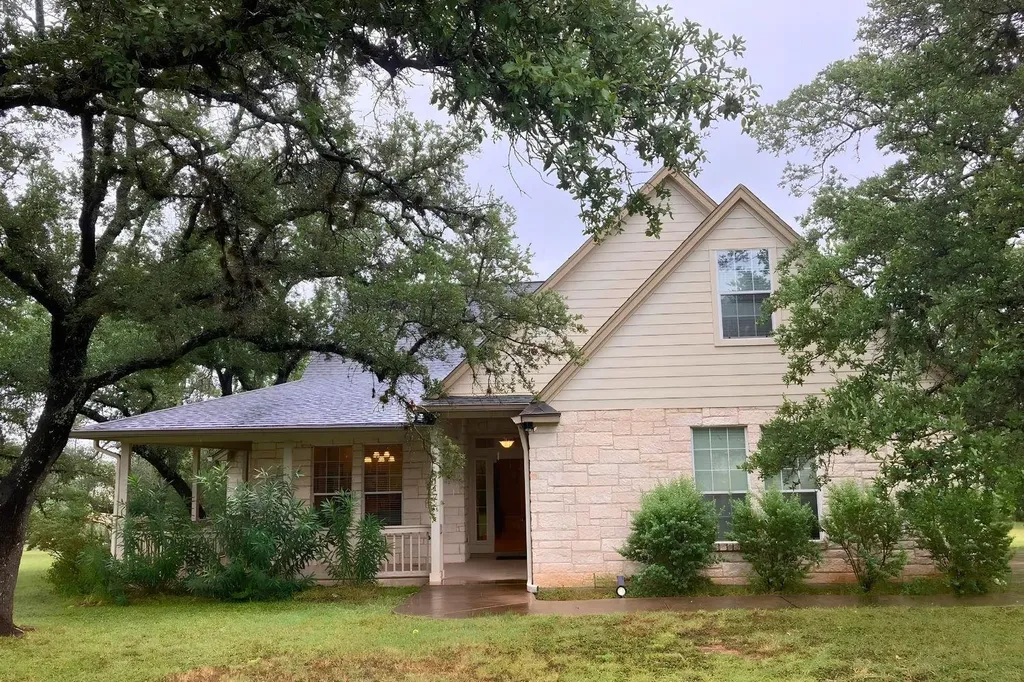 117 Keswick Drive Spicewood TX 78669