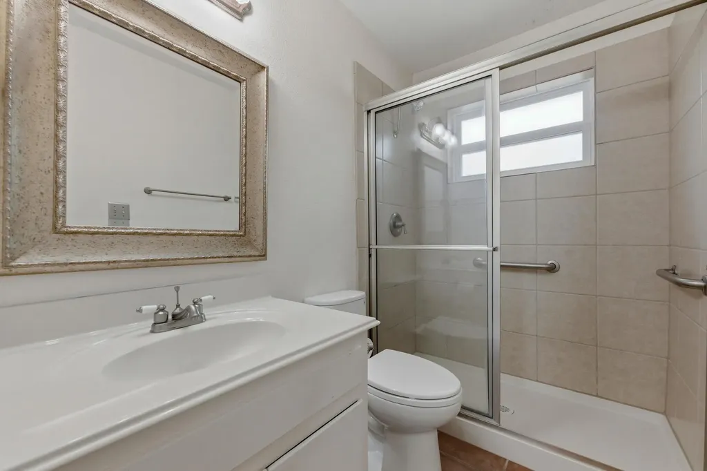 5704 Cedardale Drive Austin TX 78745