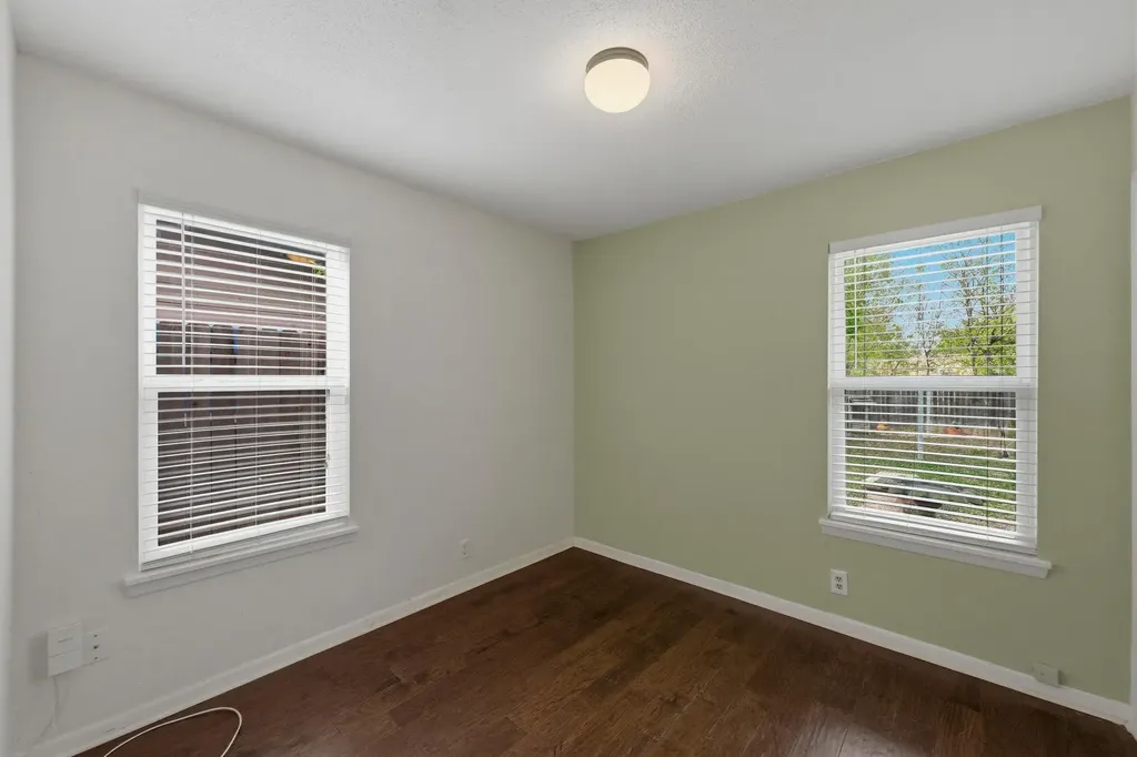 5704 Cedardale Drive Austin TX 78745