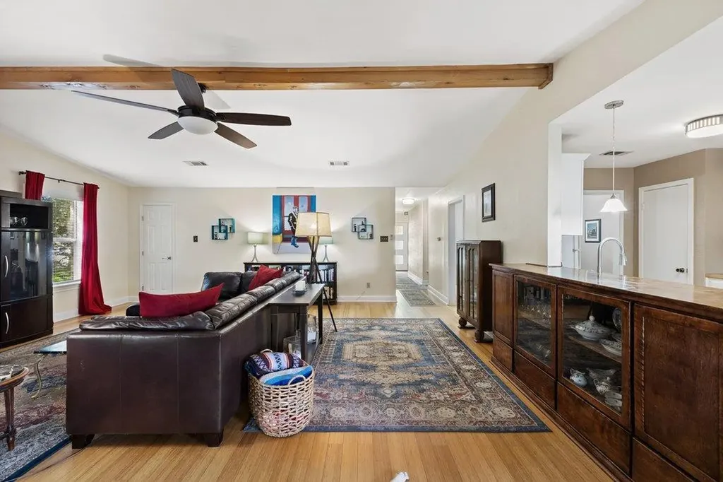 4526 Langtry Lane Austin TX 78749