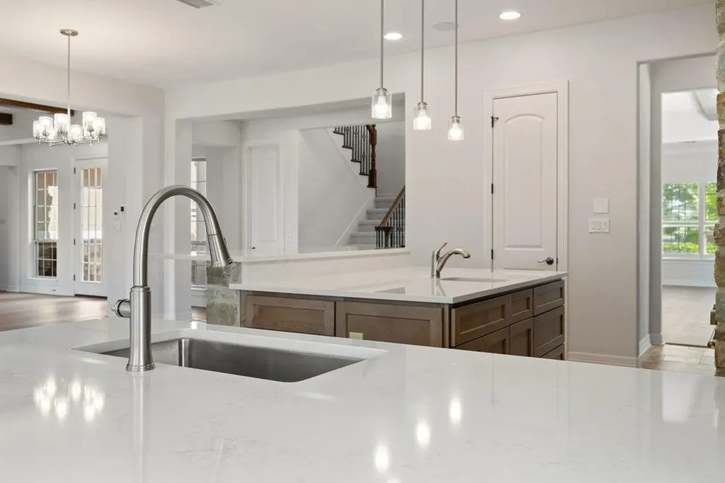 109 Largo Cove Austin TX 78734